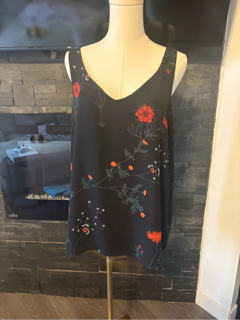 Black reversible Floral V-Neck Sleeveless Top